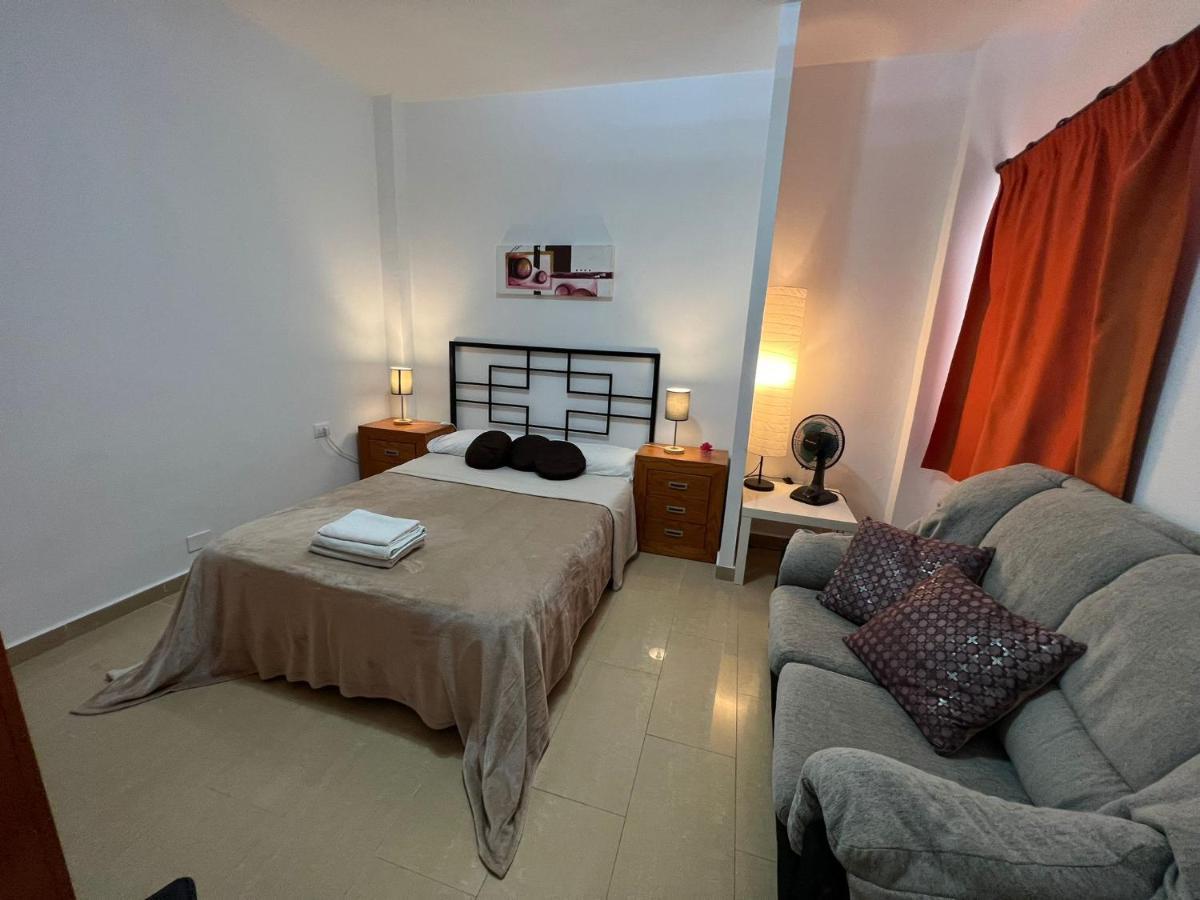 Apartamento de 1 habitación cerca al mar! Alcalá la Real Exterior foto